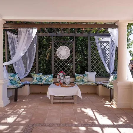 Villa De Lujo En