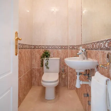Villa De Lujo En *